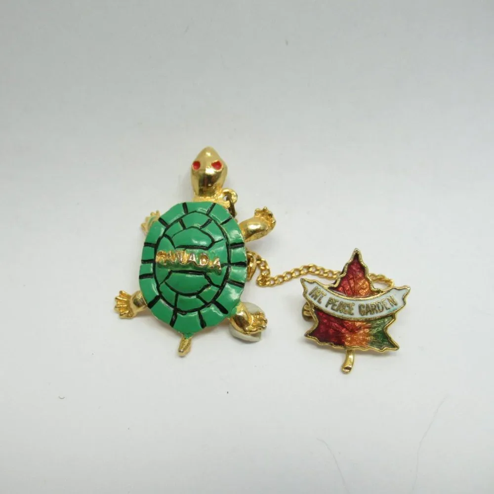 Vintage double Canada Turtle pin